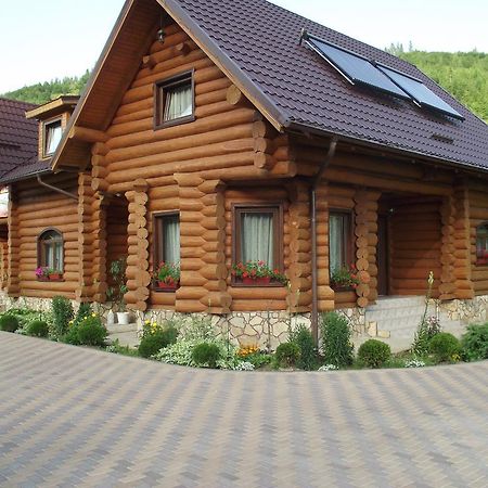 Cabana Piatra Runcului Vatra Moldoviţei Екстериор снимка