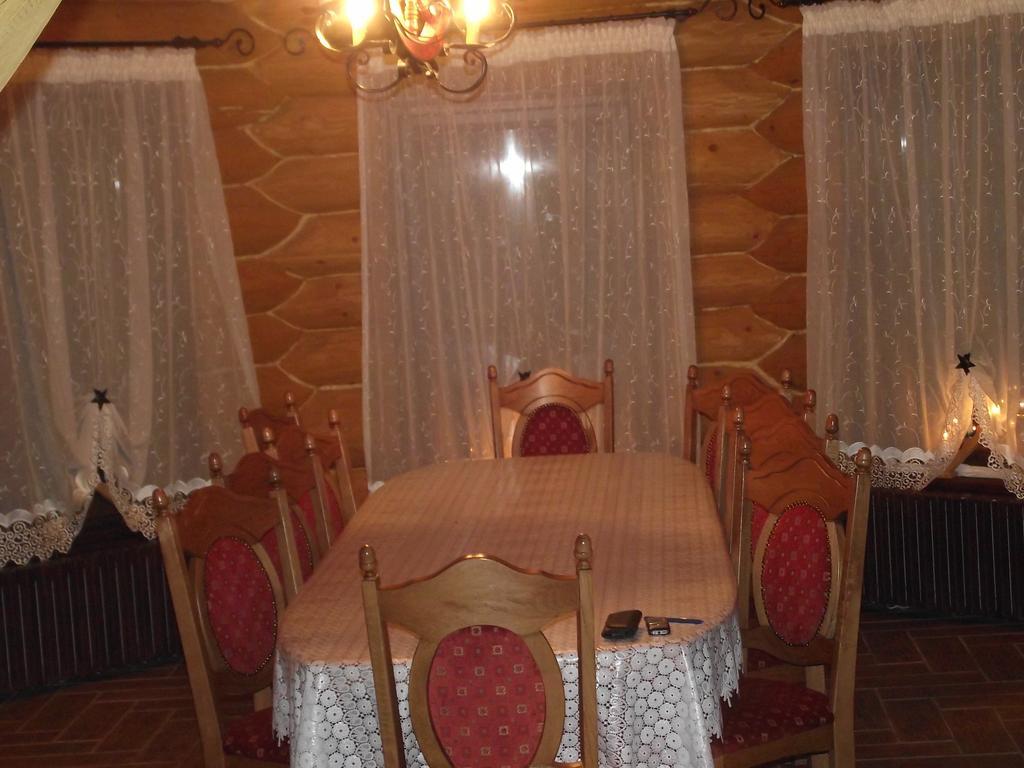 Cabana Piatra Runcului Vatra Moldoviţei Екстериор снимка