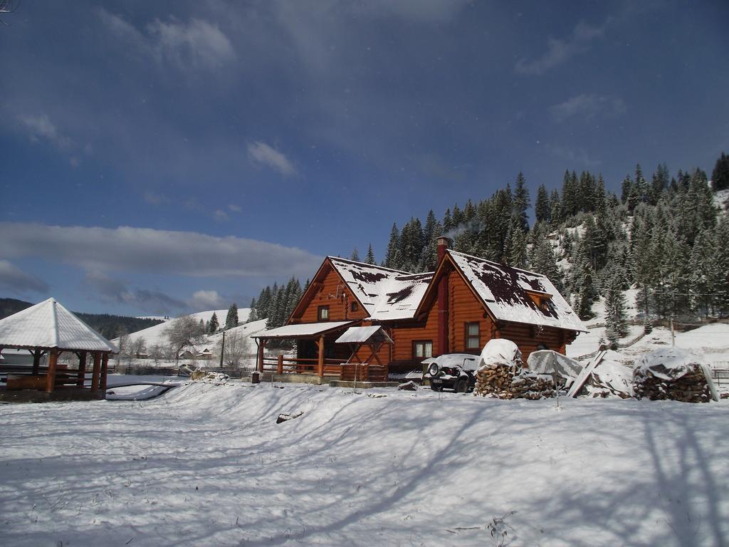 Cabana Piatra Runcului Vatra Moldoviţei Екстериор снимка