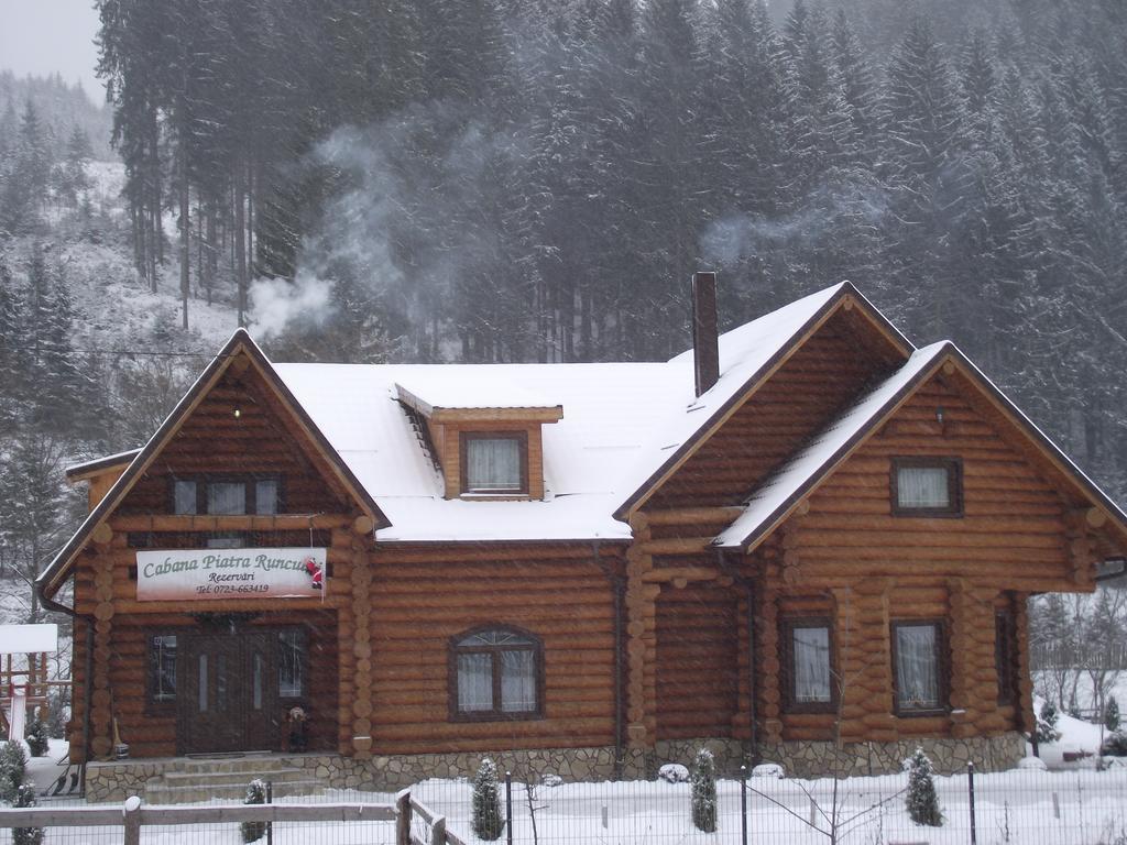 Cabana Piatra Runcului Vatra Moldoviţei Екстериор снимка