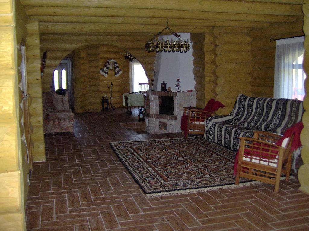 Cabana Piatra Runcului Vatra Moldoviţei Екстериор снимка