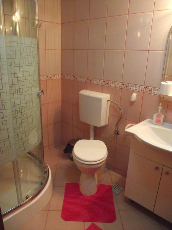 Cabana Piatra Runcului Vatra Moldoviţei Стая снимка