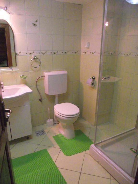 Cabana Piatra Runcului Vatra Moldoviţei Стая снимка